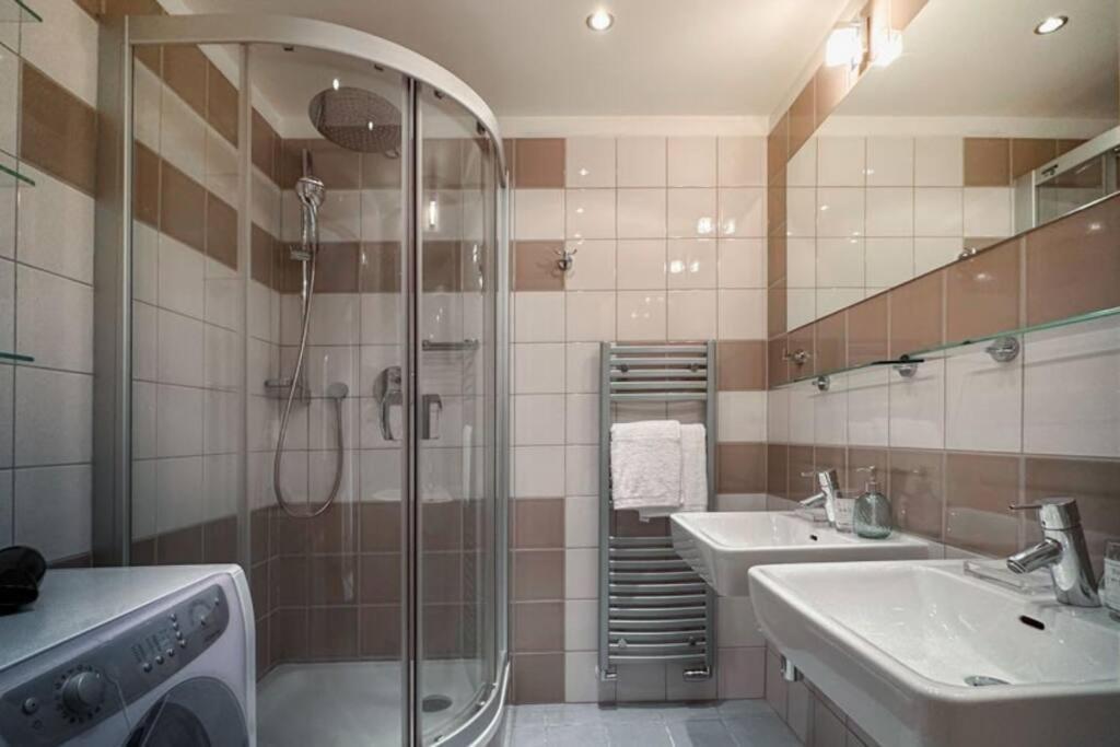 V Centru Deni Apartman Alamóc Kültér fotó