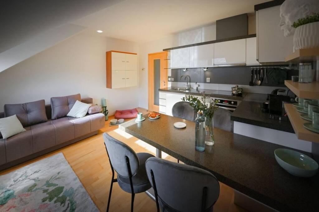 V Centru Deni Apartman Alamóc Kültér fotó